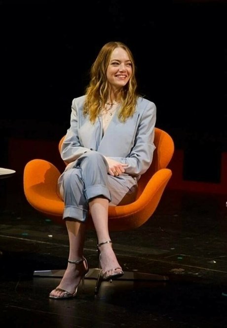 Emma Stone photo 284