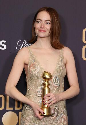 Emma Stone photo 19