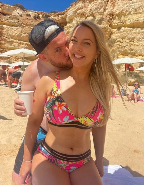Emma Vardy photo 4