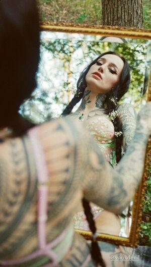 Emma Vauxdevil photo 20