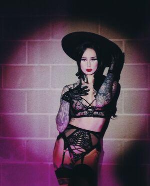 Emma Vauxdevil photo 84