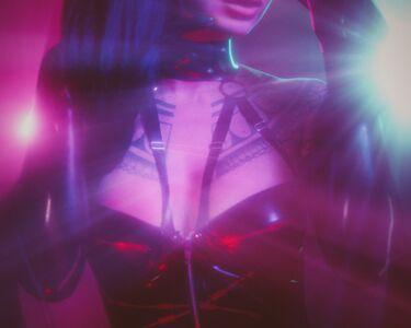 Emma Vauxdevil photo 96