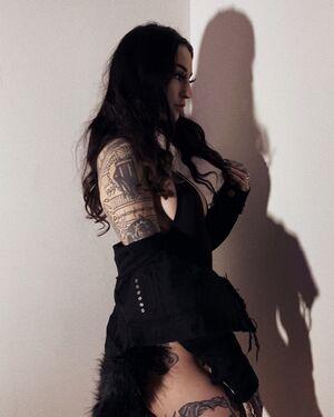 Emma Vauxdevil photo 107