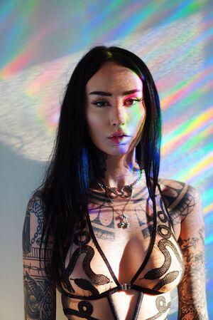 Emma Vauxdevil photo 110