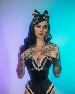 Emma Vauxdevil photo 158