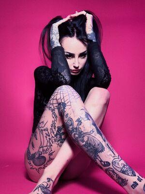 Emma Vauxdevil photo 171