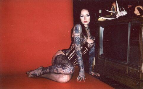 Emma Vauxdevil photo 175