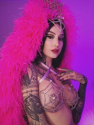 Emma Vauxdevil photo 183
