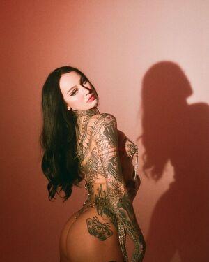 Emma Vauxdevil photo 198