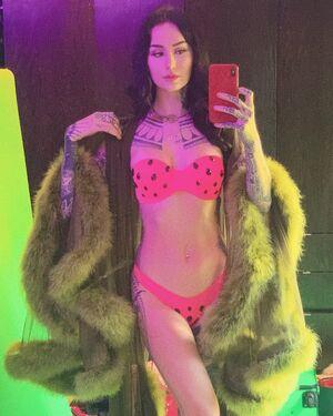 Emma Vauxdevil photo 237
