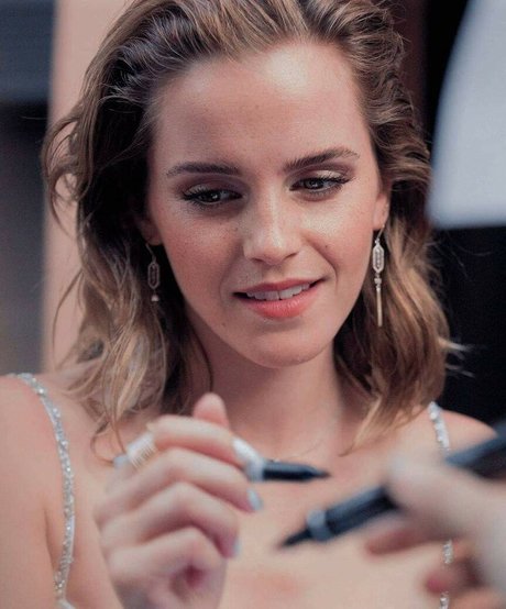 Emma Watson photo 1099