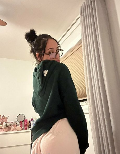 Emmacollinsxo photo 23