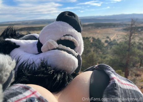 Emmawerewuff photo 28
