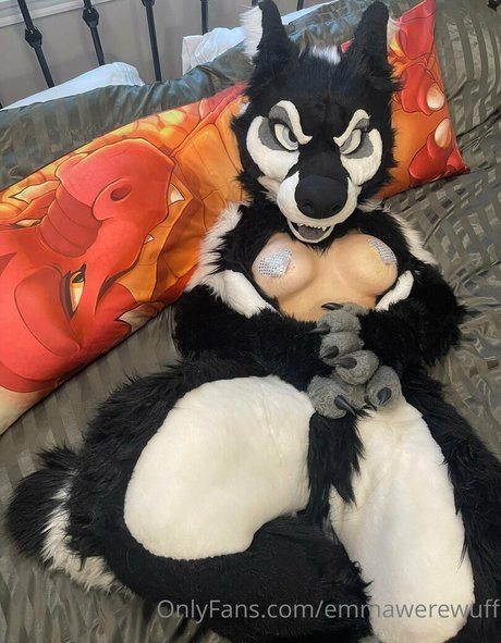 Emmawerewuff photo 63