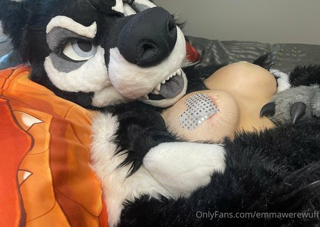 Emmawerewuff photo 64