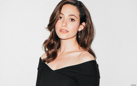 Emmy Rossum photo 15