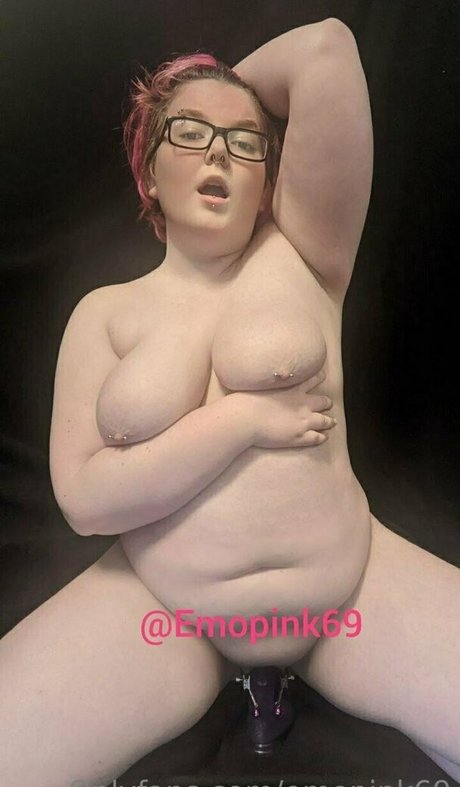Emopink69 photo 10
