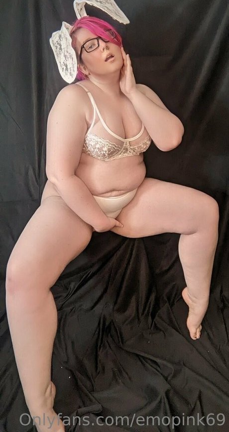 Emopink69 photo 43