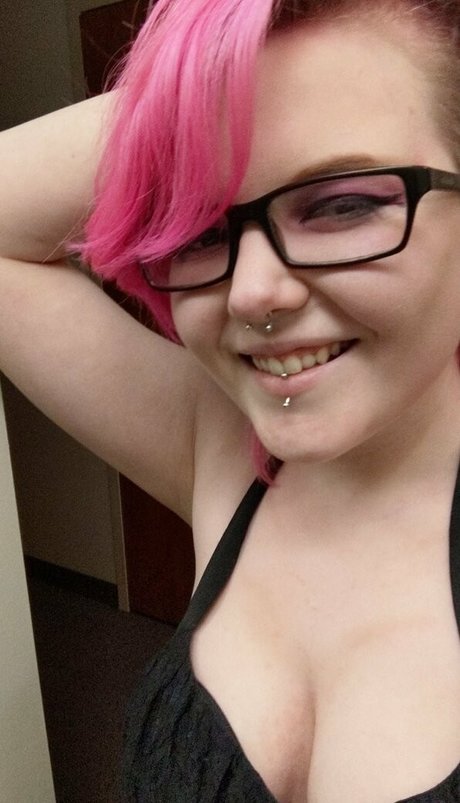 Emopink69 photo 96
