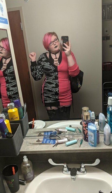 Emopink69 photo 120
