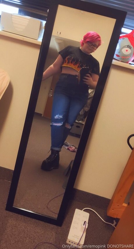 Emopink69 photo 147