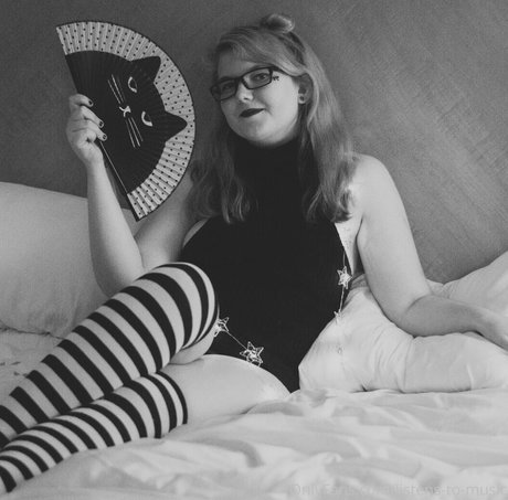 Emopink69 photo 177