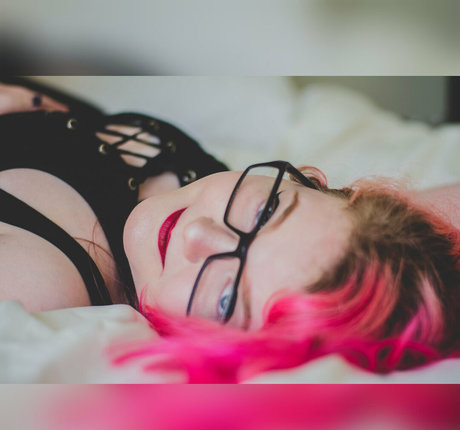 Emopink69 photo 188