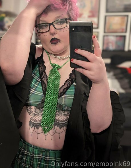 Emopink69 photo 199