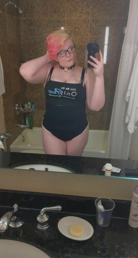 Emopink69 photo 204