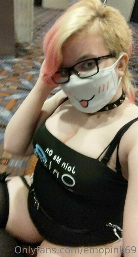 Emopink69 photo 205