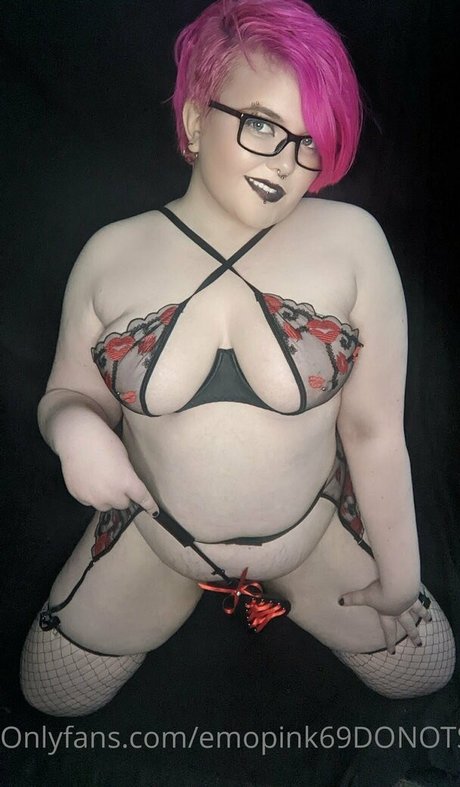 Emopink69 photo 212