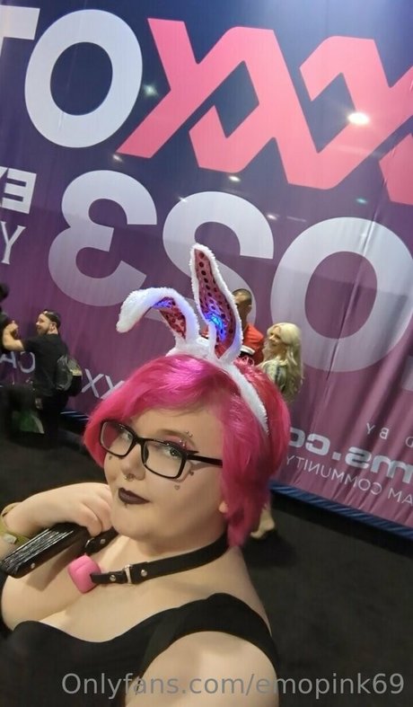 Emopink69 photo 248