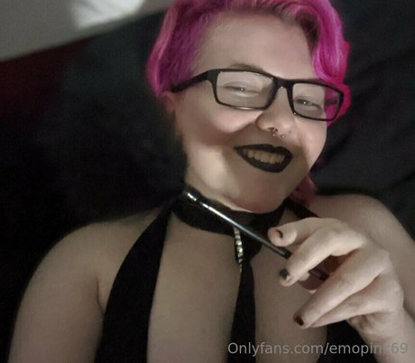 Emopink69 photo 266