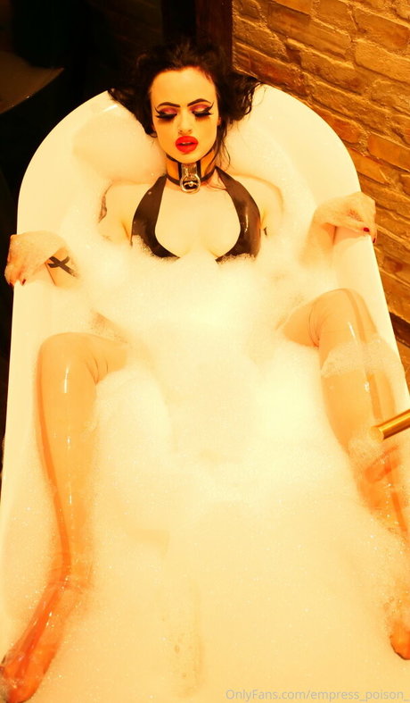 Empress Poison photo 10