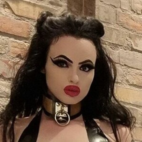 Empress Poison photo 32