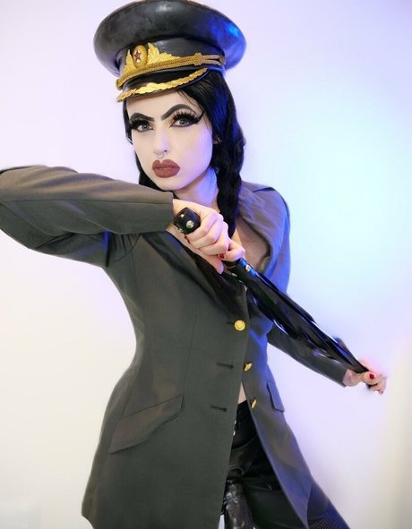 Empress Poison photo 54