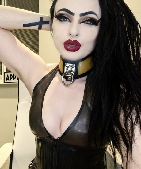 Empress Poison photo 62
