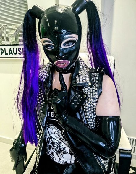 Empress Poison photo 63