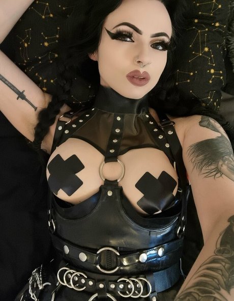 Empress Poison photo 101
