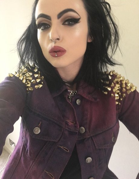 Empress Poison photo 107