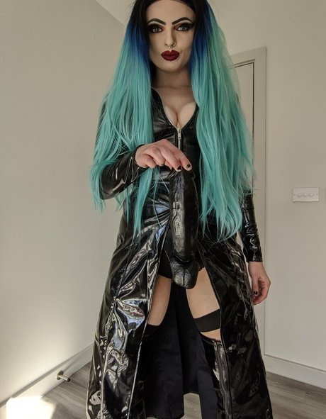 Empress Poison photo 124