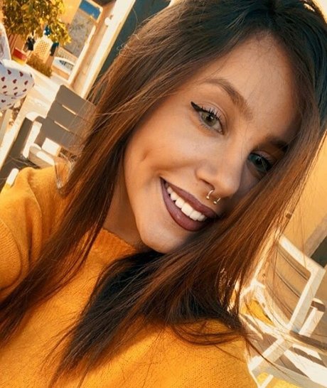 Emuna Zuzut photo 14