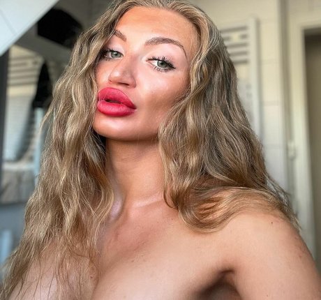 Enrica Ademi photo 2