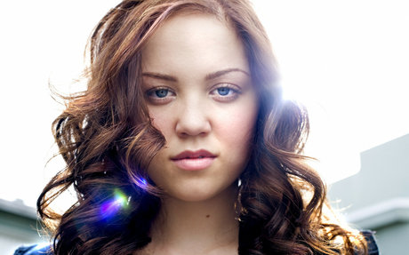 Erika Christensen photo 20