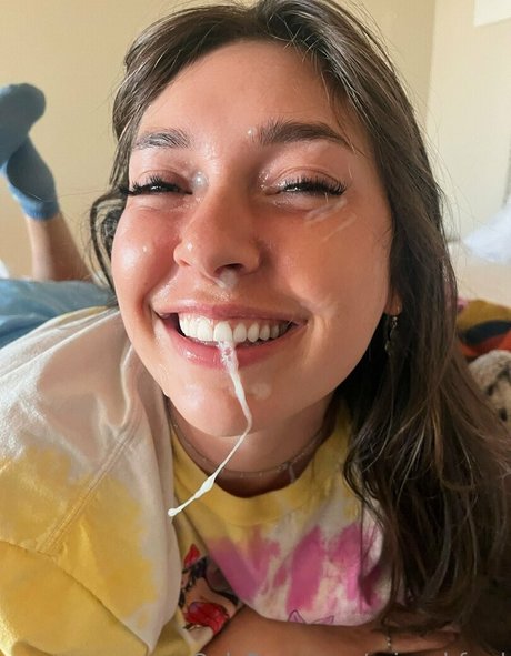 Erin Ashford photo 13