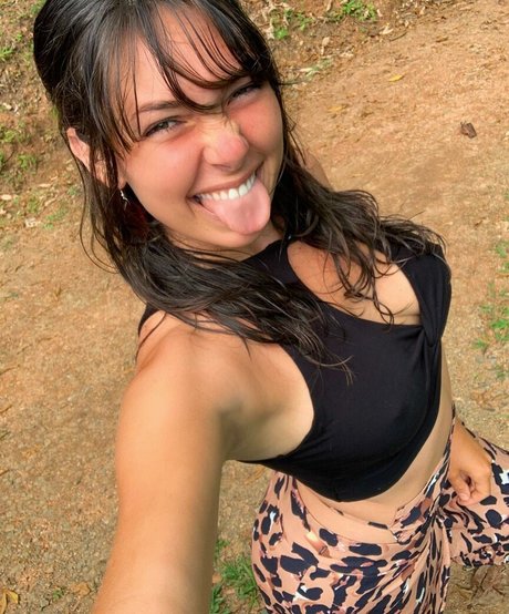 Erin Ashford photo 70