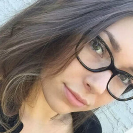 Erin Ashford photo 119