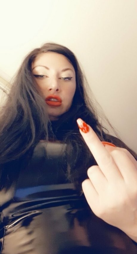Erotiqued photo 272