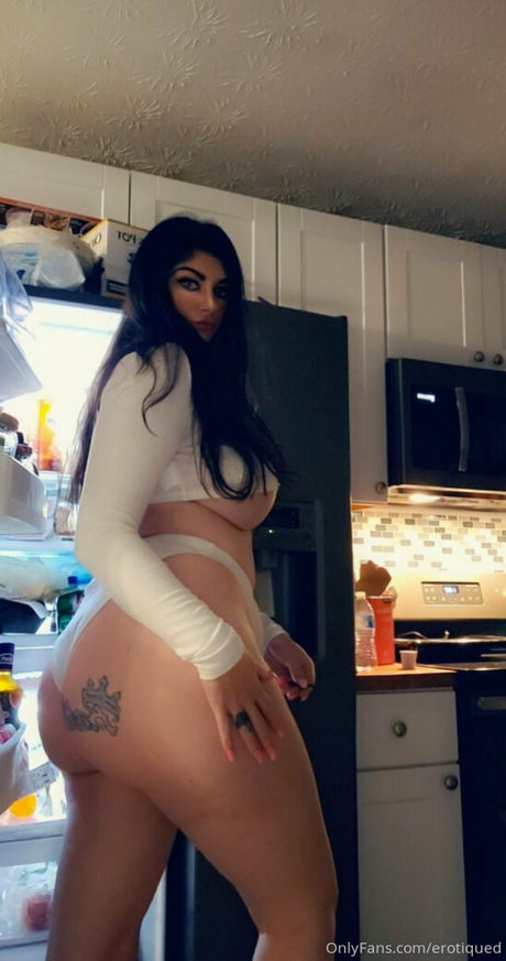 Erotiqued photo 293