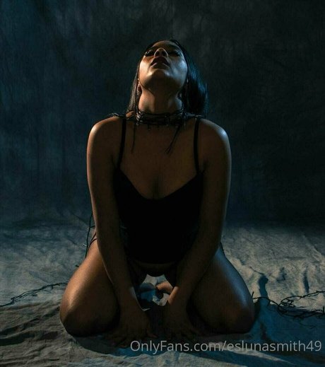 Eslunasmith49 photo 20